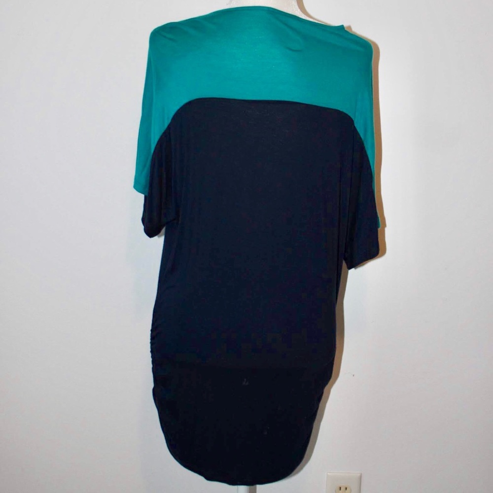 Colorblock tunic - Picture 2 of 3